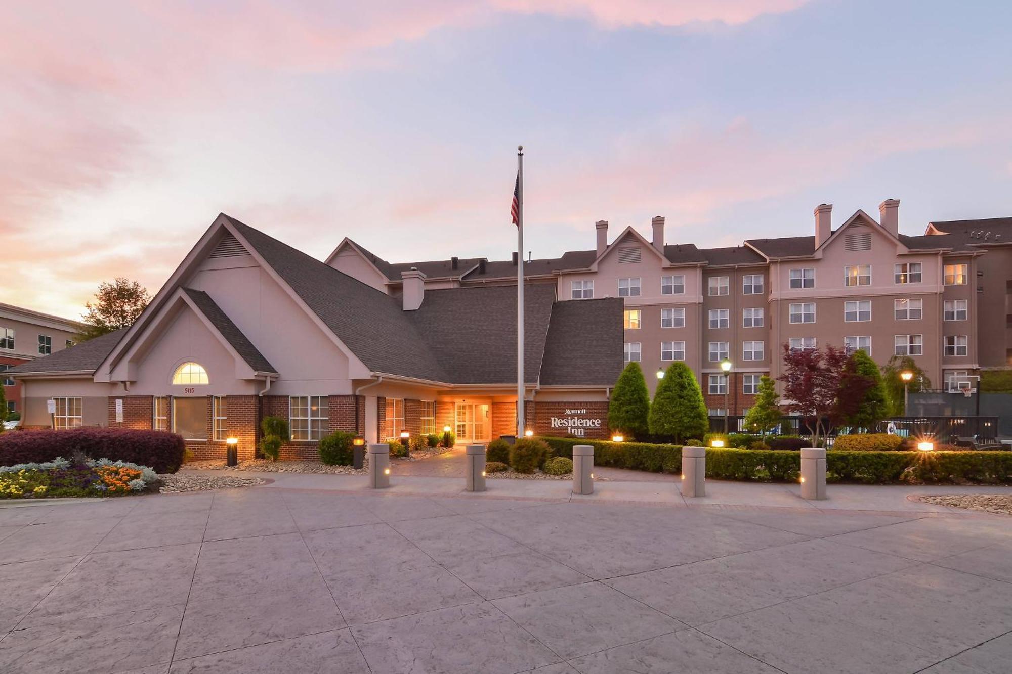 Residence Inn By Marriott Charlotte Piper Glen Kültér fotó